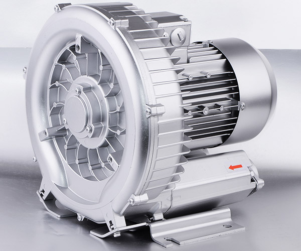 Single phase single stage side channel blower
